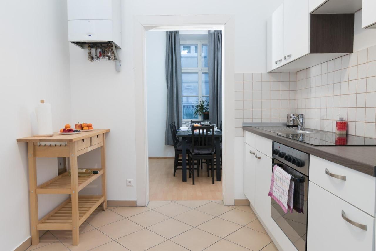 Spacious 2 Bedrooms Apartment In 4Th District Near Karlskirche Wien Exterior foto